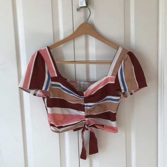 Linen Crop-Top with Tie Detail - Picture 1 of 3